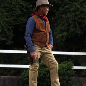 Meet your Posher, Clinton